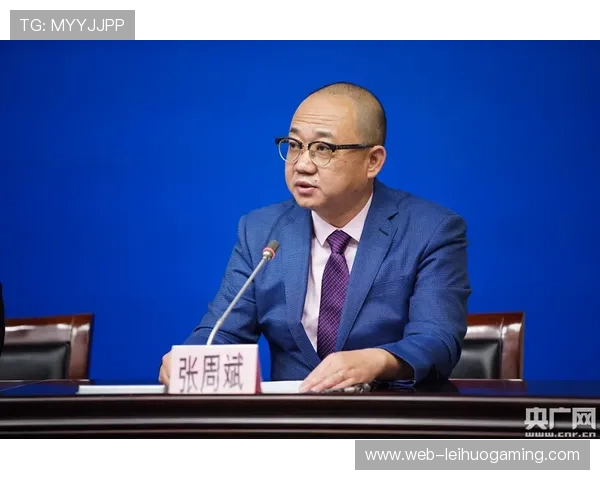 广东巡回赛广州公开赛17号洞成决胜关键，何代谦抓鸟奠定胜局